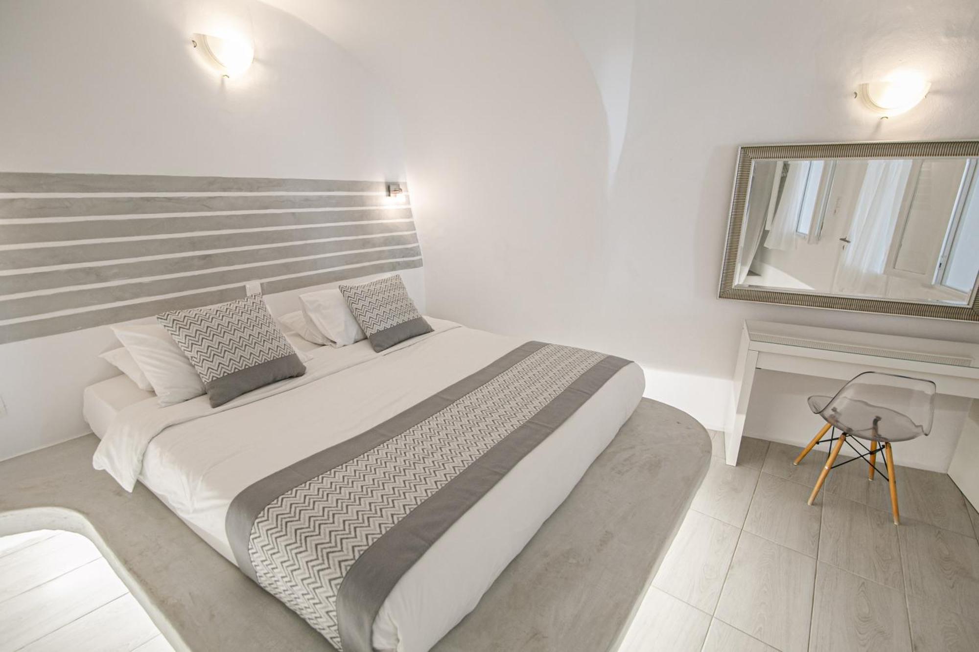 Vogue Suites Ia Exterior foto